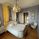Maison D'hercule Couette-café *
