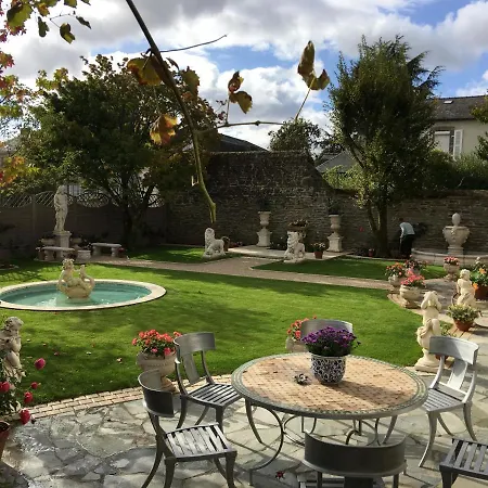 Maison D'hercule Nocleg ze śniadaniem Mayenne
