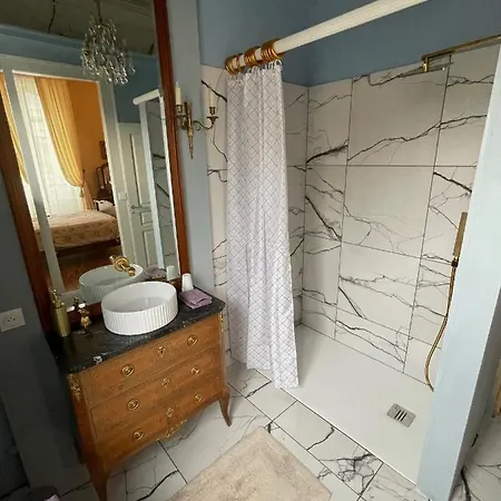 Maison D'hercule 住宿加早餐酒店 *